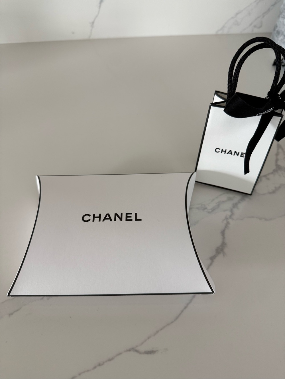 CHANEL Luxury White and Black Gift Box & Bag Set🤍🖤